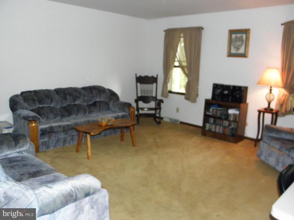 1814 North Eden Road Lancaster, PA 17601 - Photo 6 of 12