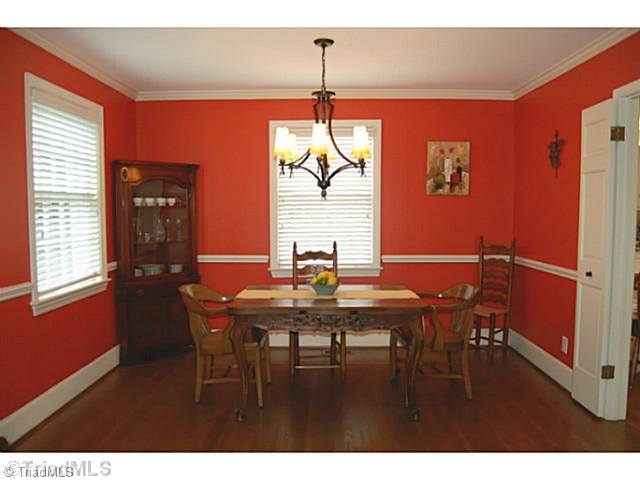 807 Dover Road Greensboro, NC 27408 - Photo 7 of 16 Dining Room.