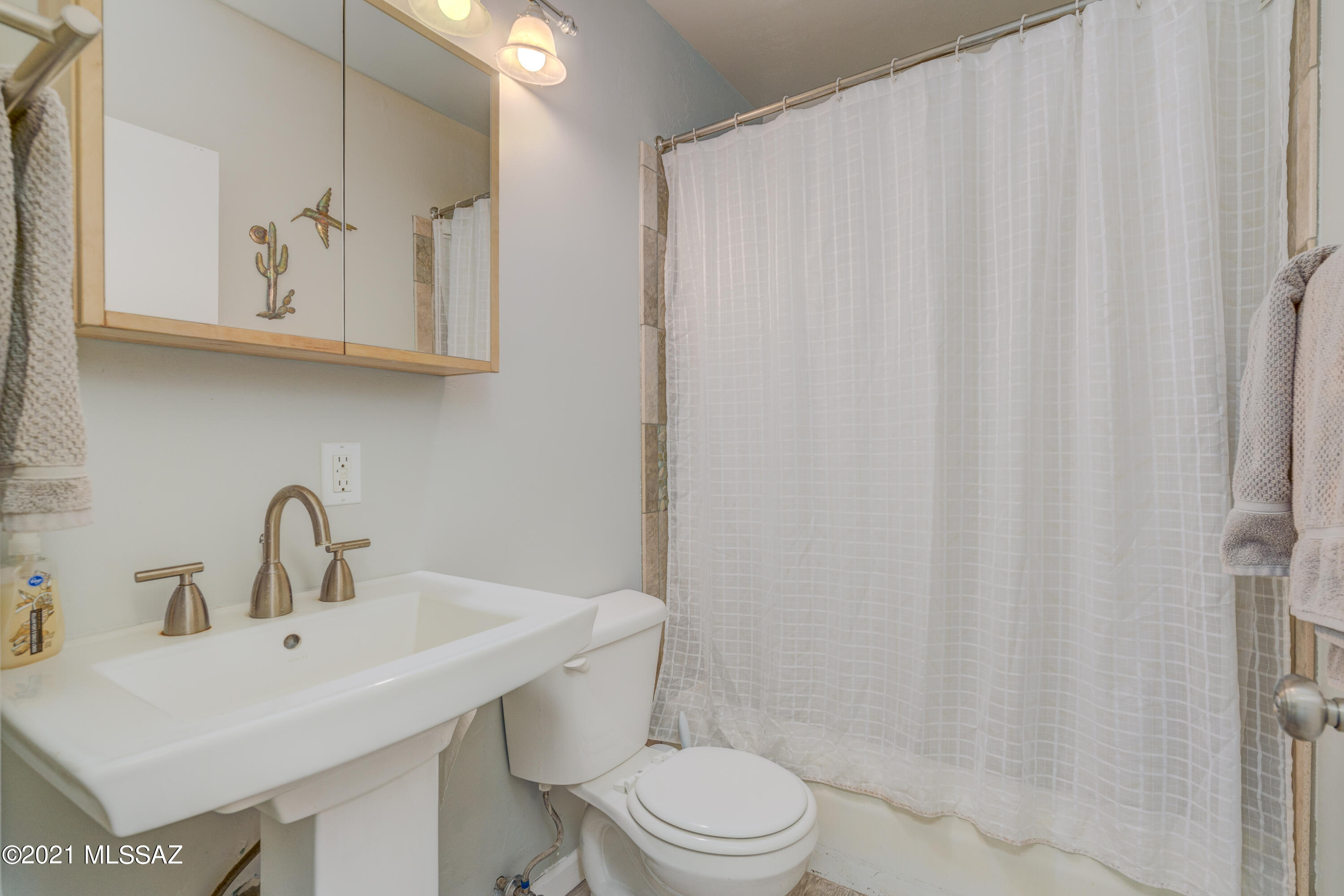 2001 East Rennoc Stravenue Tucson, AZ 85719 - Photo 35 of 50 Gallery Image 35