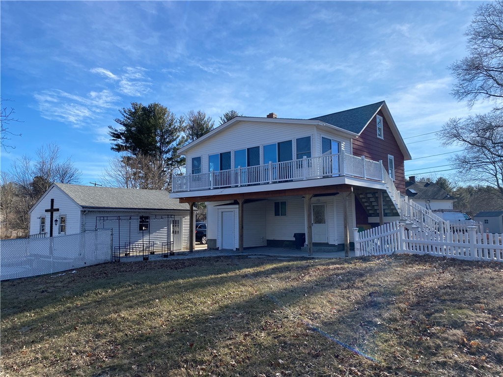 34 Log Bridge Road Coventry, RI 02816 - Photo 3 of 35
