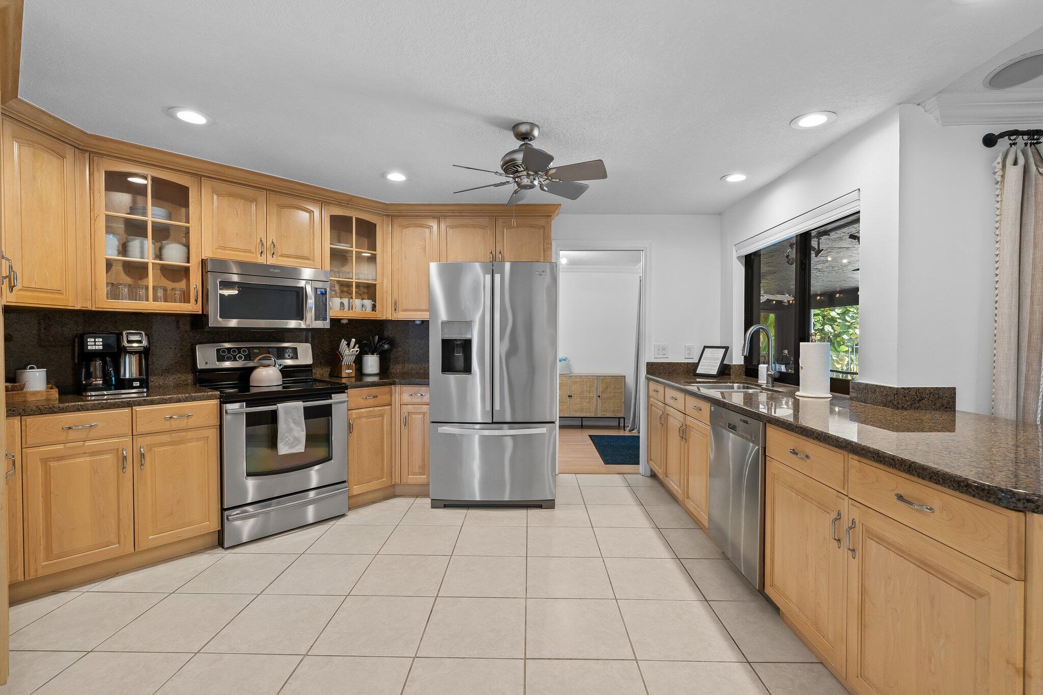 20210 Southwest 49th Court Southwest Ranches, FL 33332 - Photo 11 of 63 Kitchen