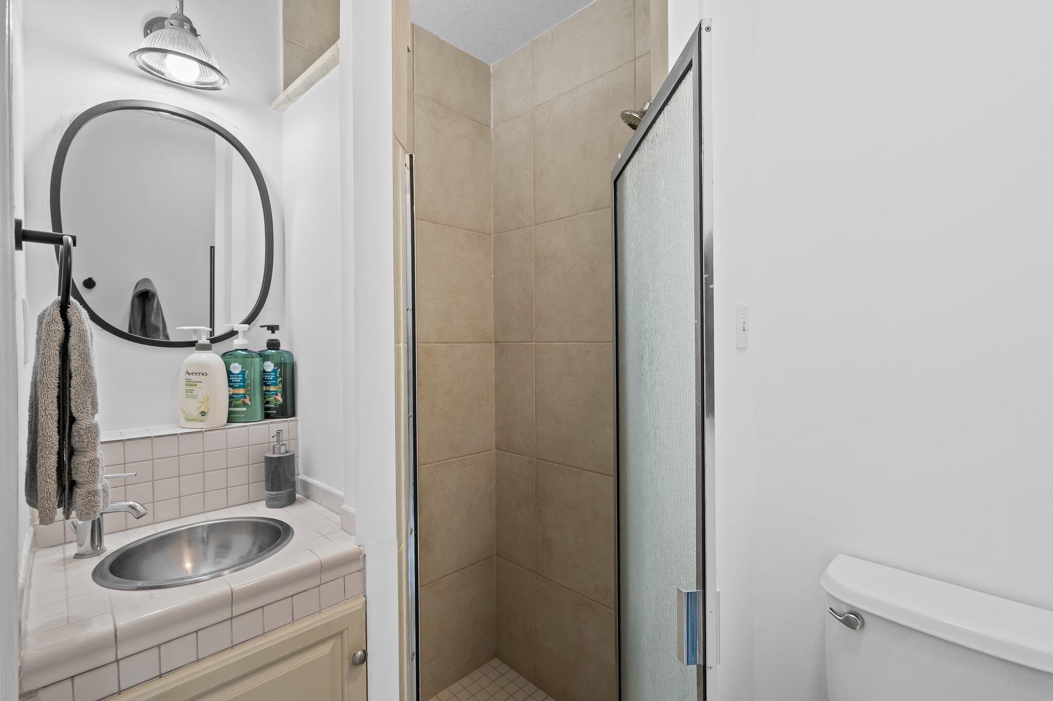 20210 Southwest 49th Court Southwest Ranches, FL 33332 - Photo 21 of 63 Bathroom 2