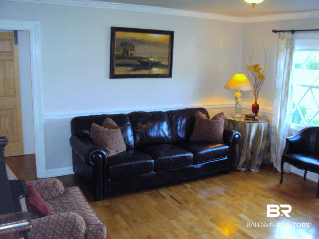 107 Rita Avenue Daphne, AL 36527 - Photo 4 of 31 Living Room