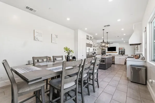 $869,900 | 785 Ponderosa Way, Madera, CA 93636