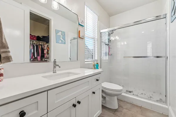 $869,900 | 785 Ponderosa Way, Madera, CA 93636