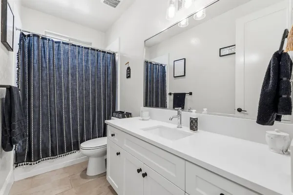 $869,900 | 785 Ponderosa Way, Madera, CA 93636