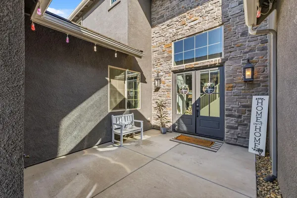 $869,900 | 785 Ponderosa Way, Madera, CA 93636