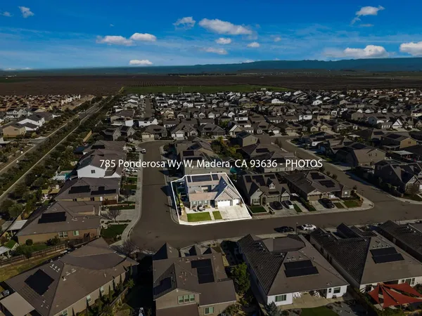 $869,900 | 785 Ponderosa Way, Madera, CA 93636
