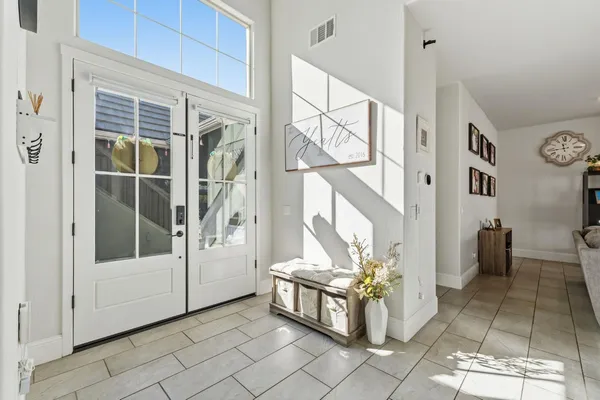 $869,900 | 785 Ponderosa Way, Madera, CA 93636