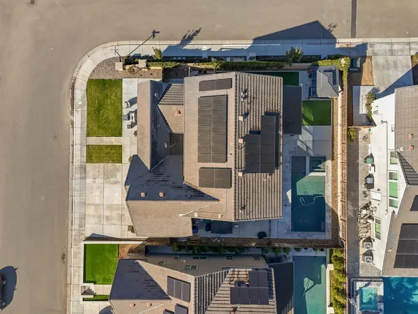 $869,900 | 785 Ponderosa Way, Madera, CA 93636