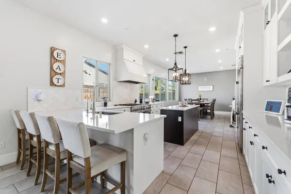 $869,900 | 785 Ponderosa Way, Madera, CA 93636