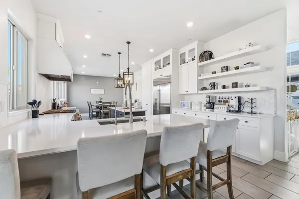 $869,900 | 785 Ponderosa Way, Madera, CA 93636