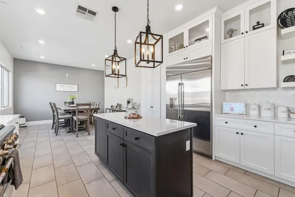 $869,900 | 785 Ponderosa Way, Madera, CA 93636