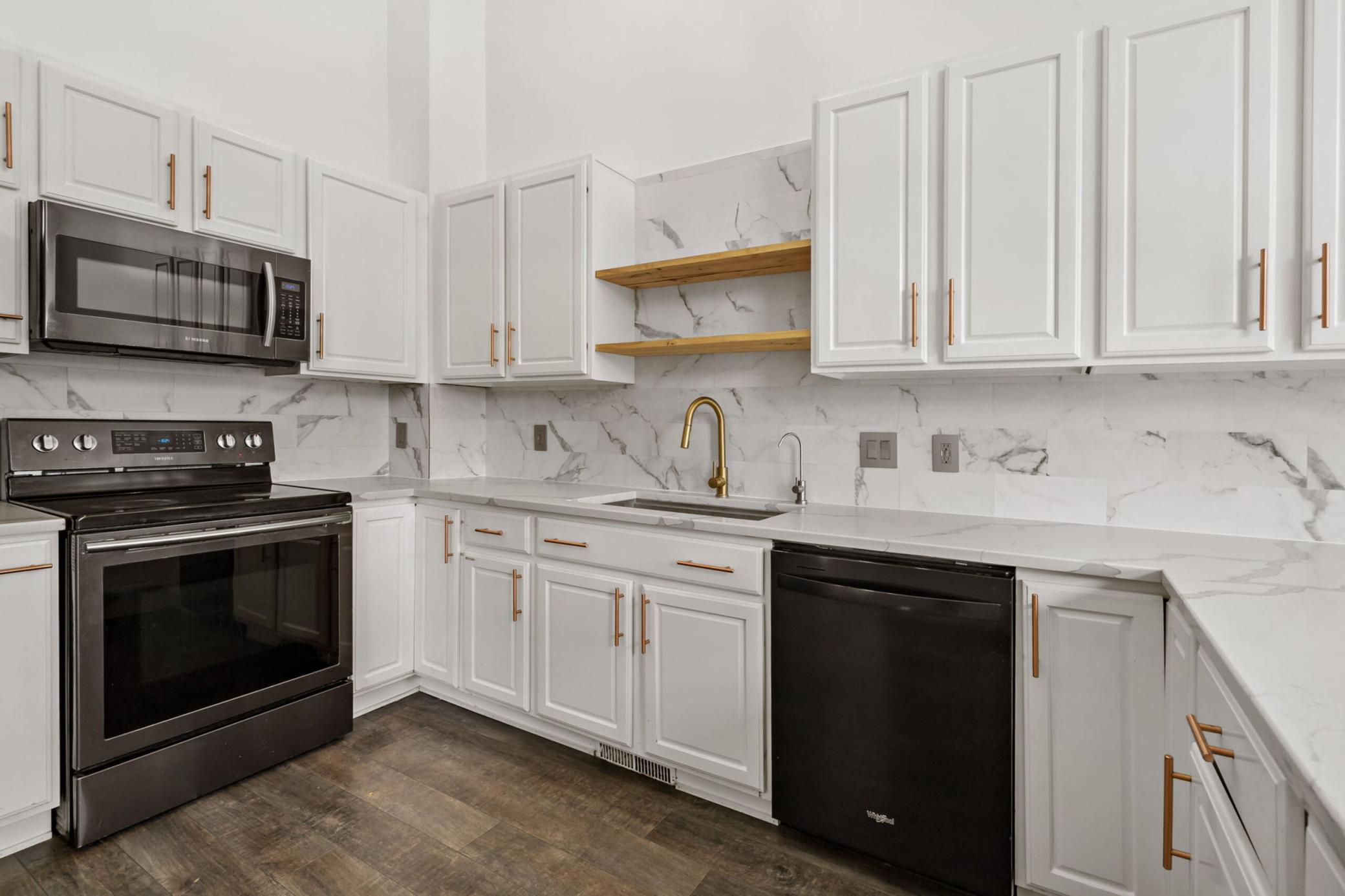 813 Alysheba Road Shakopee, MN 55379 - Photo 5 of 28 Gallery Image 5