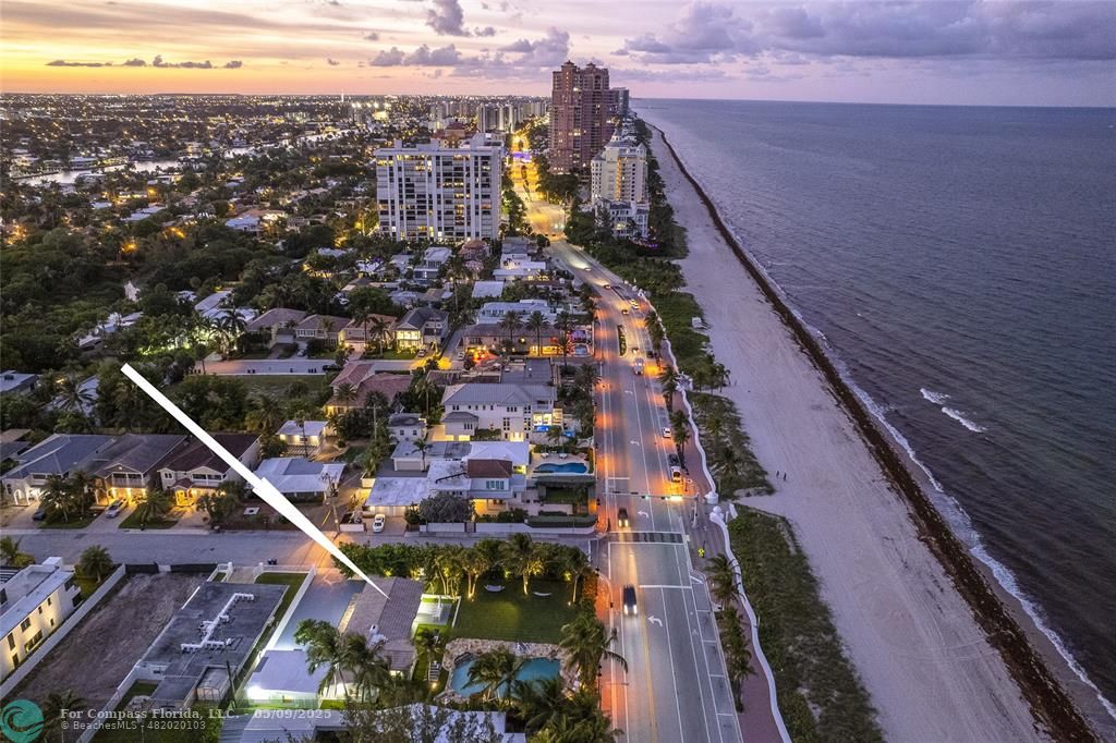 1663 North Fort Lauderdale Beach Boulevard Fort Lauderdale, FL 33305 - Photo 38 of 39 a city view from a balcony