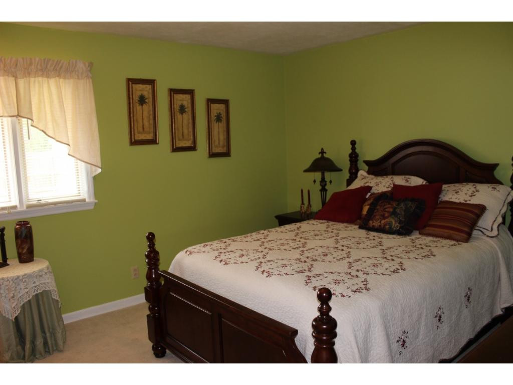 404 High Ridge Road Kingsport, TN 37660 - Photo 13 of 36 Photo 13