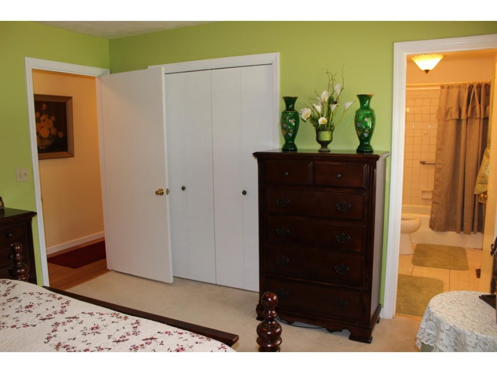 404 High Ridge Road Kingsport, TN 37660 - Photo 14 of 36 Photo 14