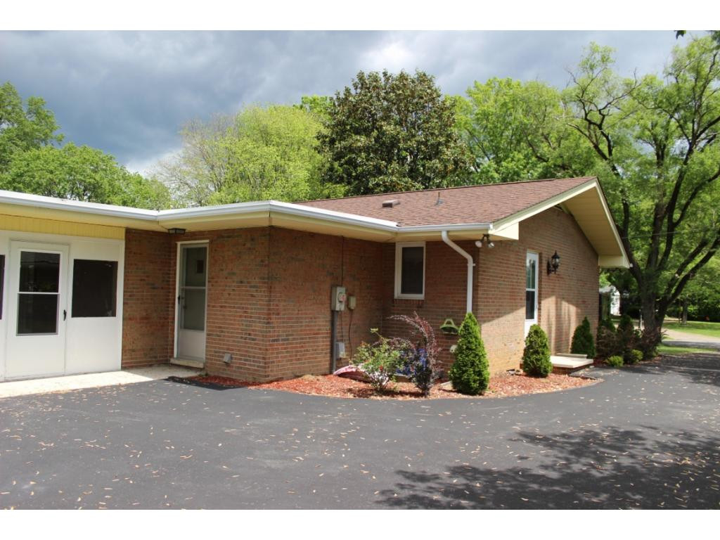 404 High Ridge Road Kingsport, TN 37660 - Photo 4 of 36 Photo 4