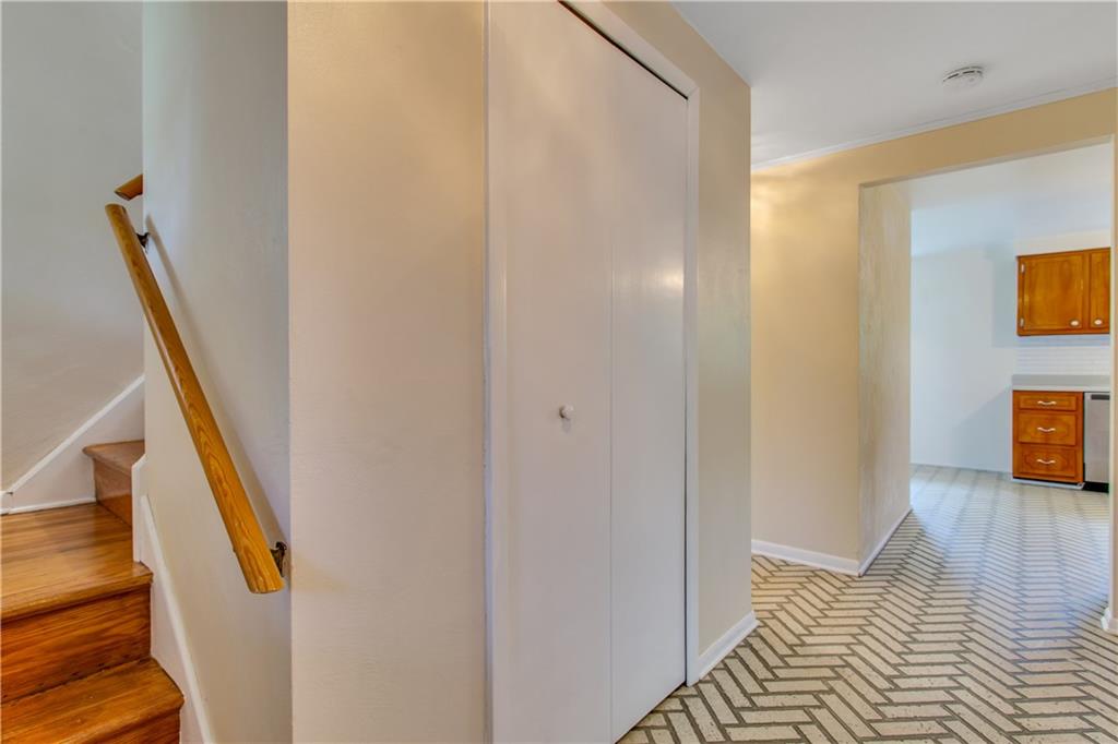 219 Rush Valley Road Monroeville, PA 15146 - Photo 4 of 25 Gallery Image 4