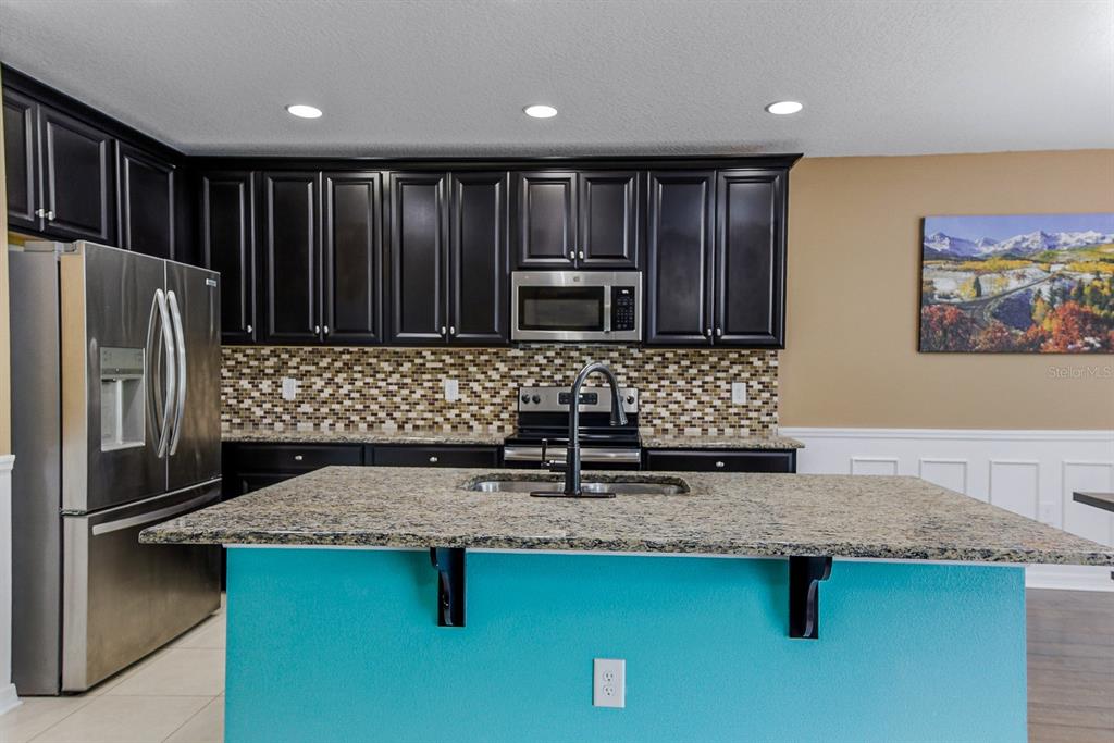 18738 Alfaro Loop Spring Hill, FL 34610 - Photo 10 of 46