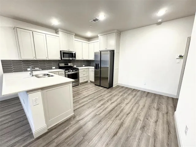 $2,550 | 4517 Bishop Street, North Richland Hills, TX 76180