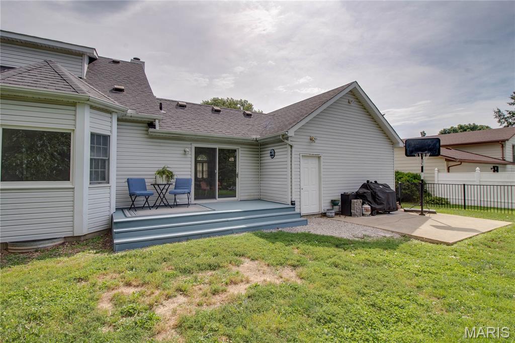 24 Islander Drive Brighton, IL 62012 - Photo 51 of 59