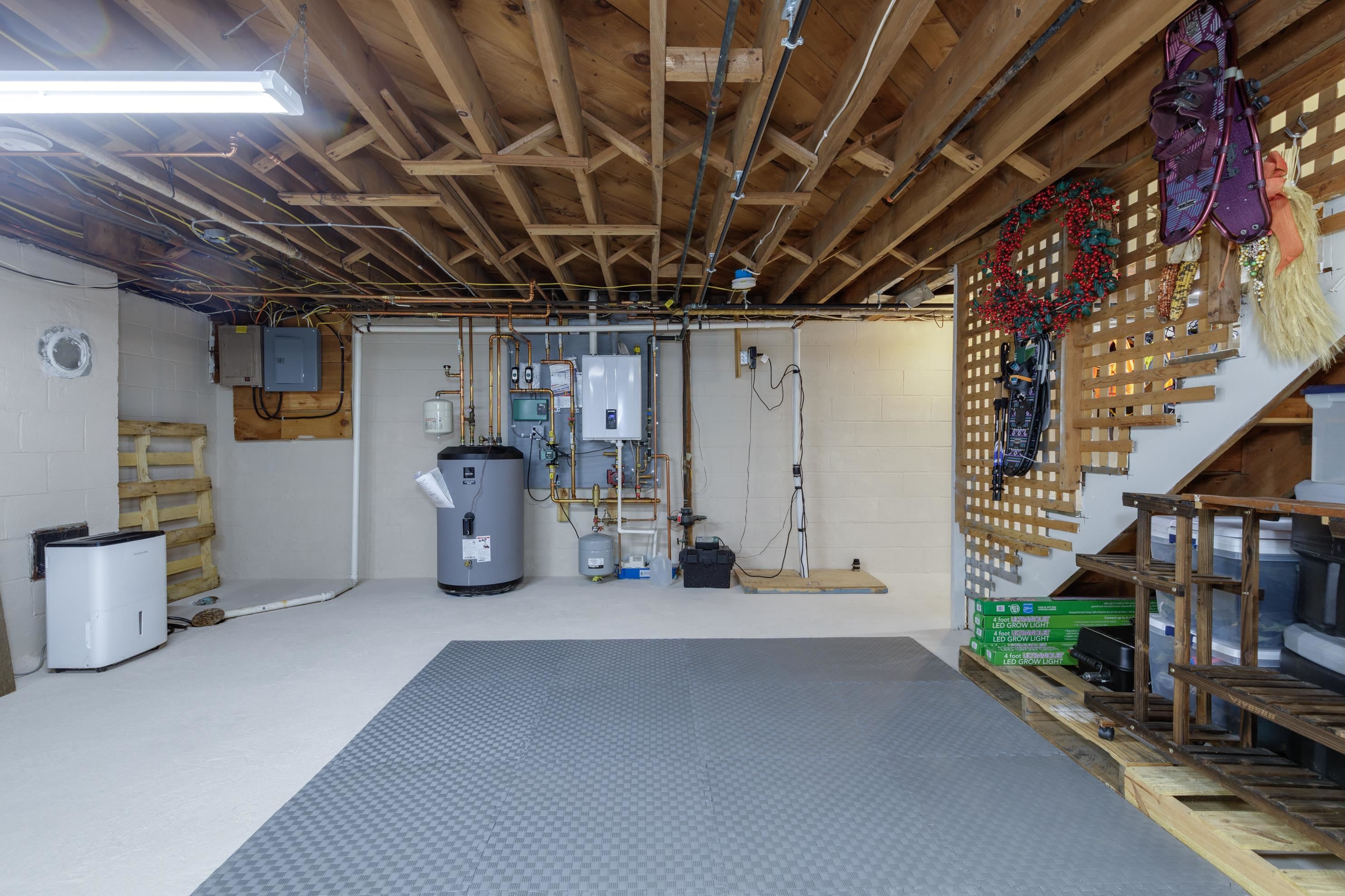 60 Mountain Road Concord, NH 03301 - Photo 23 of 42 Gallery Image 23