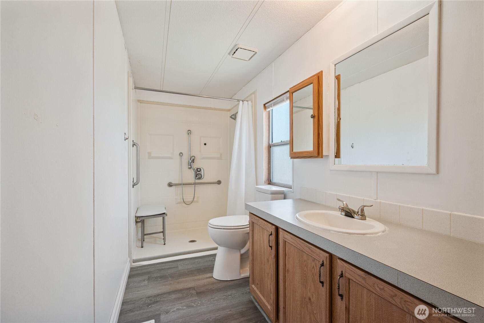 2355 Sparrow Loop, Unit 169 Kelso, WA 98626 - Photo 18 of 33