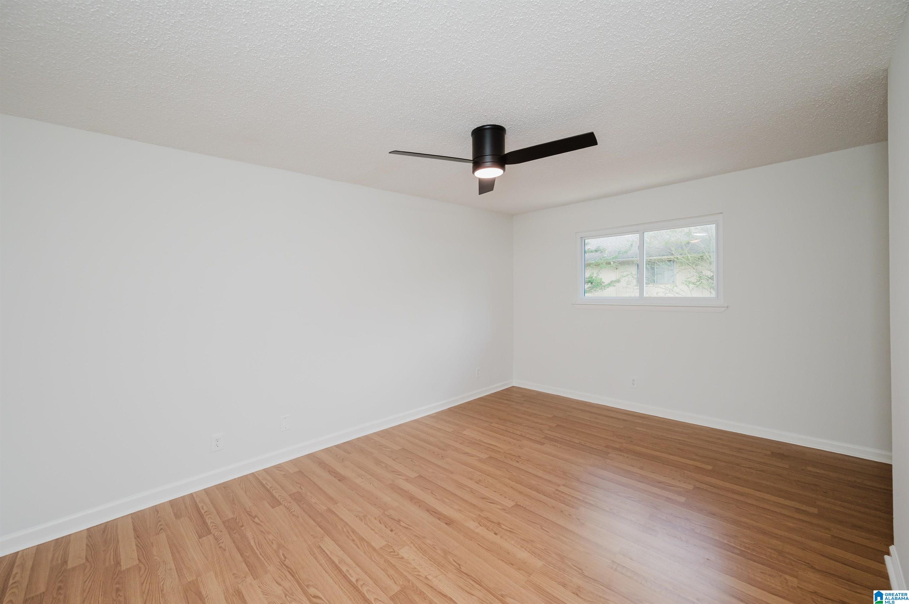 1834 Oakleaf Lane Birmingham, AL 35215 - Photo 32 of 40