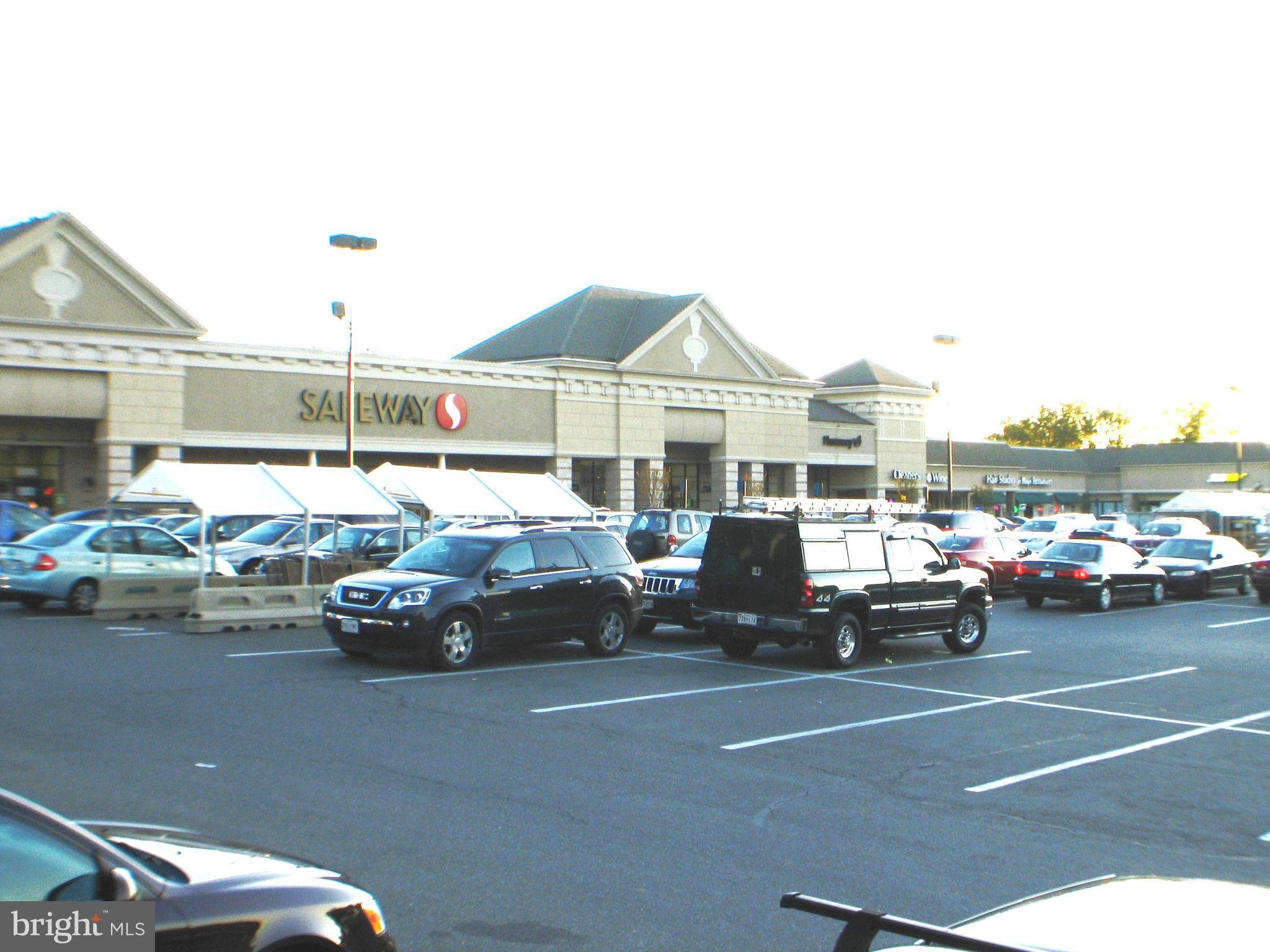 2509 Baltimore Road, Unit 4 Rockville, MD 20853 - Photo 27 of 27 Walk to Rock Creek Village Shopping Center