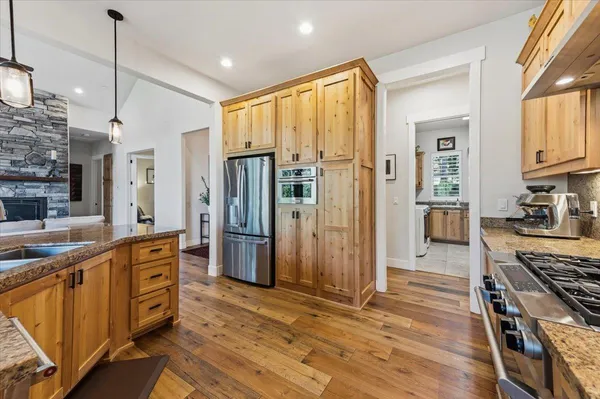 $1,200,000 | 11198 Pittsburg Mine Road, Nevada City, CA 95959