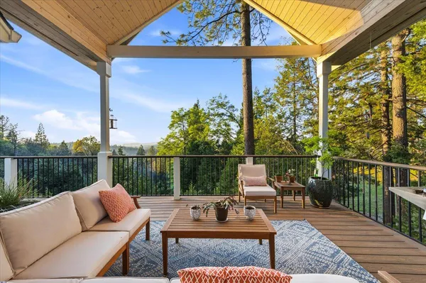 $1,200,000 | 11198 Pittsburg Mine Road, Nevada City, CA 95959