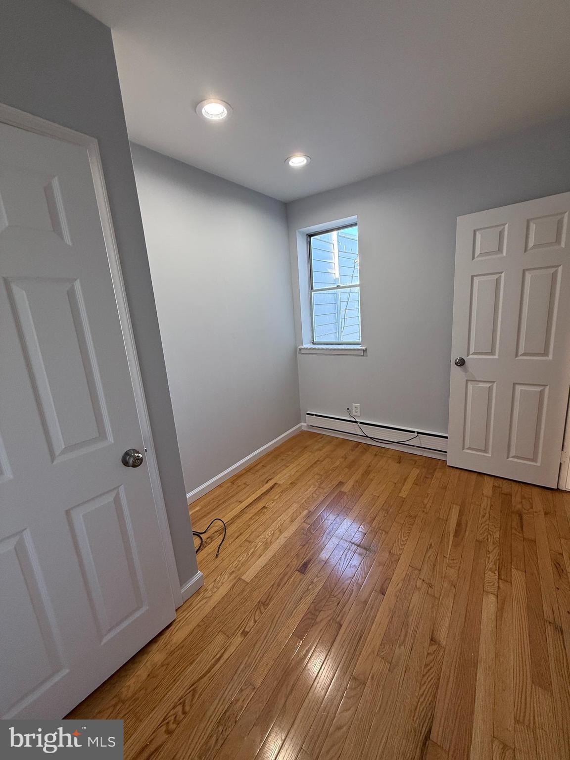 2425 South Warnock Street Philadelphia, PA 19148 - Photo 15 of 19