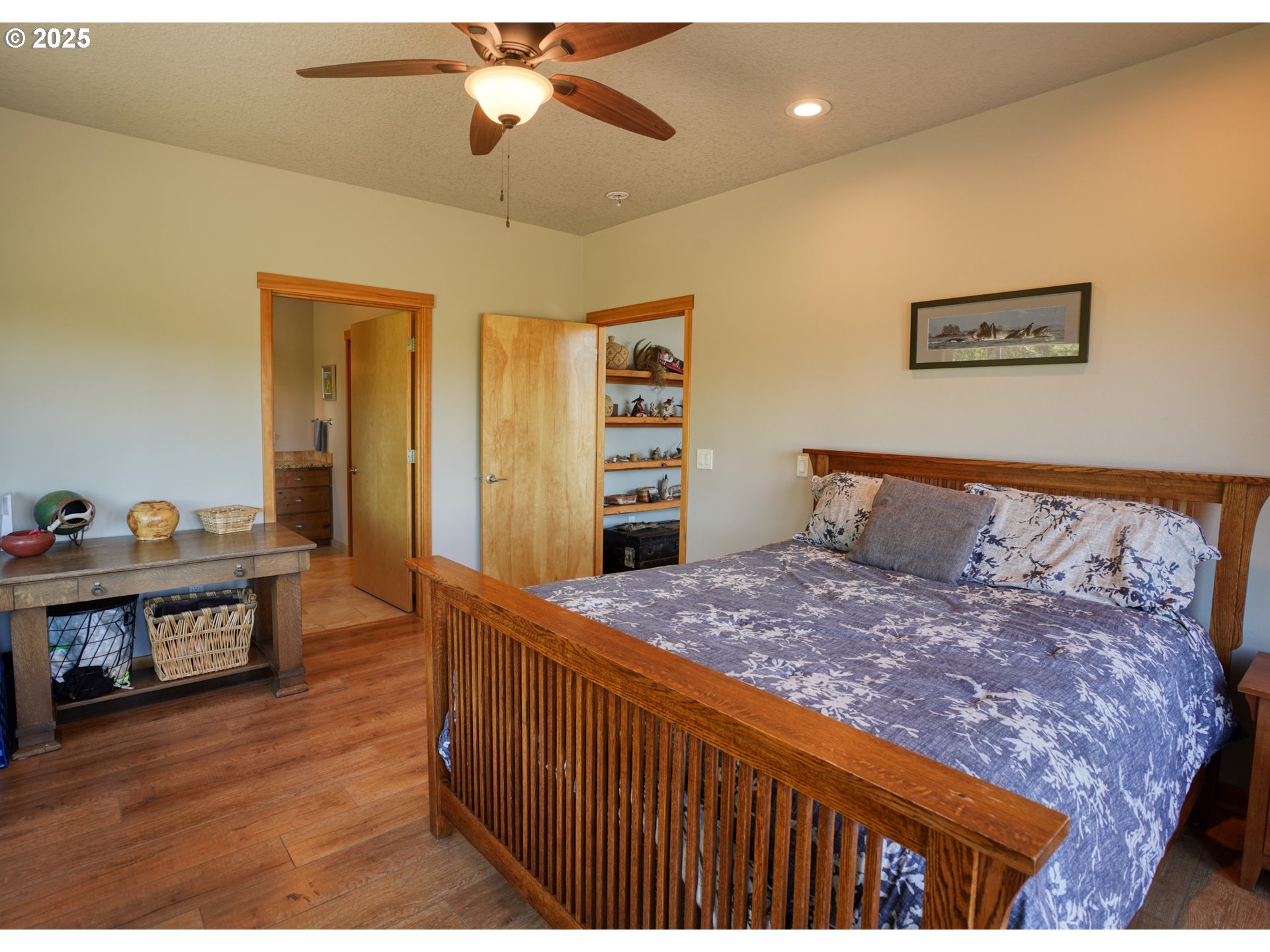 12 Keystone Drive Goldendale, WA 98620 - Photo 27 of 48 a bedroom with a bed and a dresser