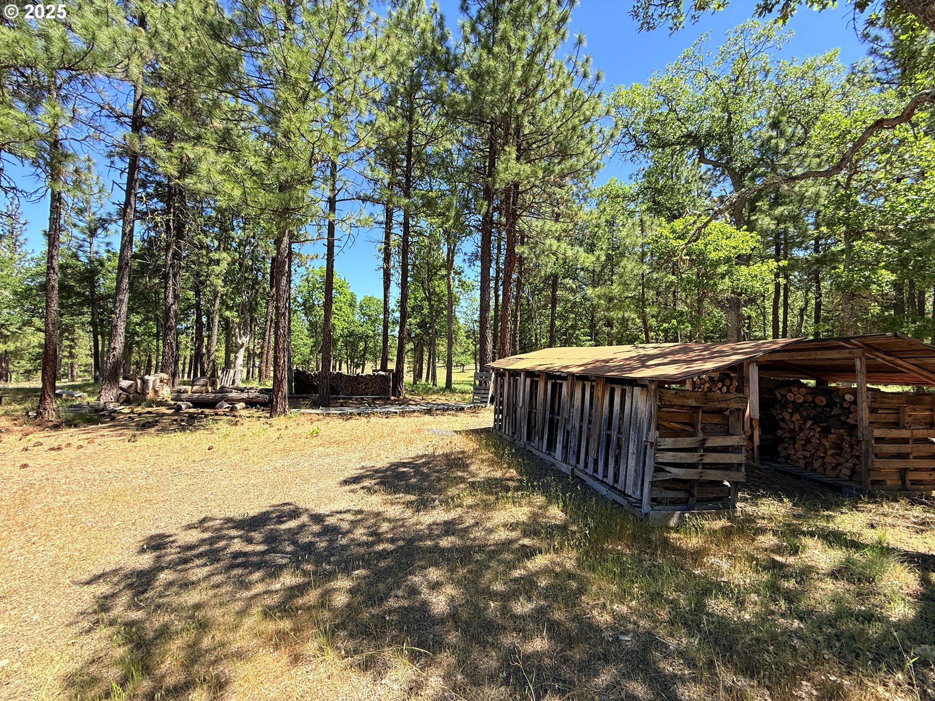 12 Keystone Drive Goldendale, WA 98620 - Photo 46 of 48 a view of a house with a yard