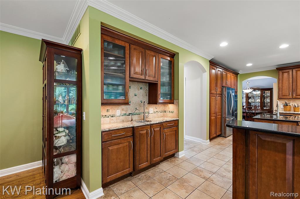 691 Lake Ridge Road Rochester Hills, MI 48307 - Photo 27 of 90
