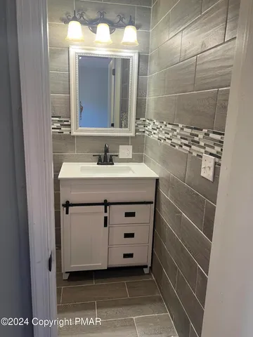 $359,800 | 7109 Pine Grove Drive, East Stroudsburg, PA 18301