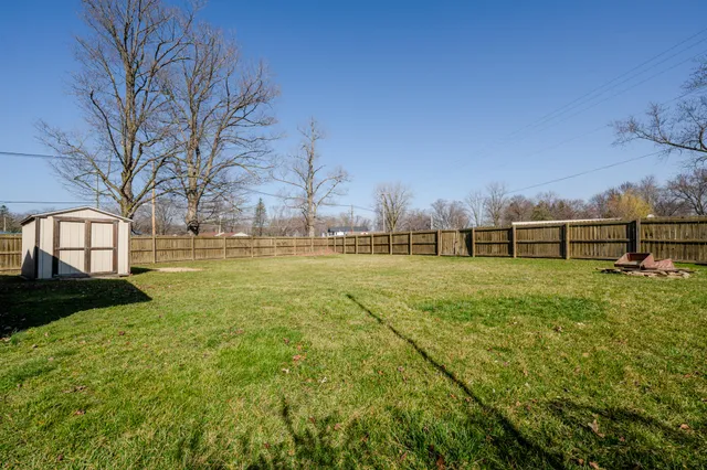 $249,500 | 4875 North Watervliet Road, Watervliet, MI 49098