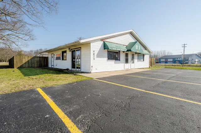 $249,500 | 4875 North Watervliet Road, Watervliet, MI 49098