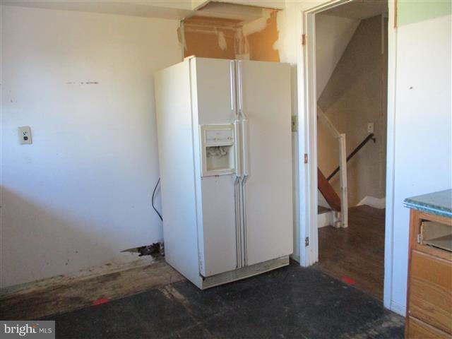 16 Compression Court Baltimore, MD 21220 - Photo 11 of 25 Kitchen