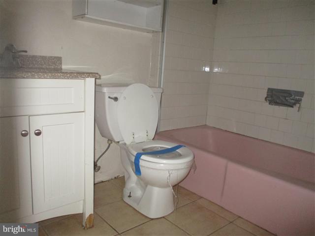 16 Compression Court Baltimore, MD 21220 - Photo 15 of 25 Bath