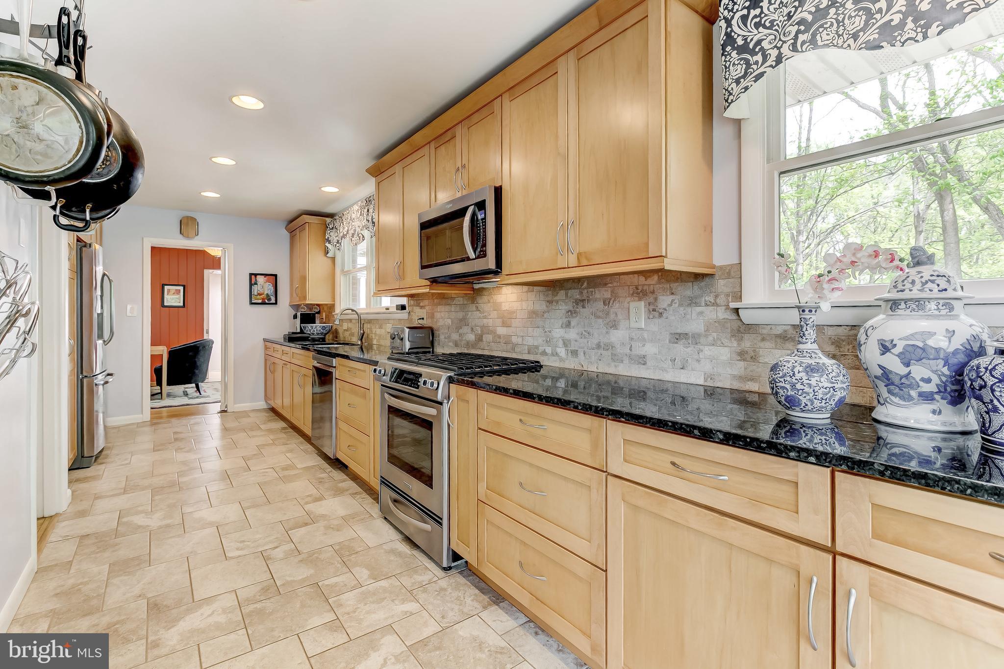 2211 Midridge Road Lutherville-Timonium, MD 21093 - Photo 11 of 57