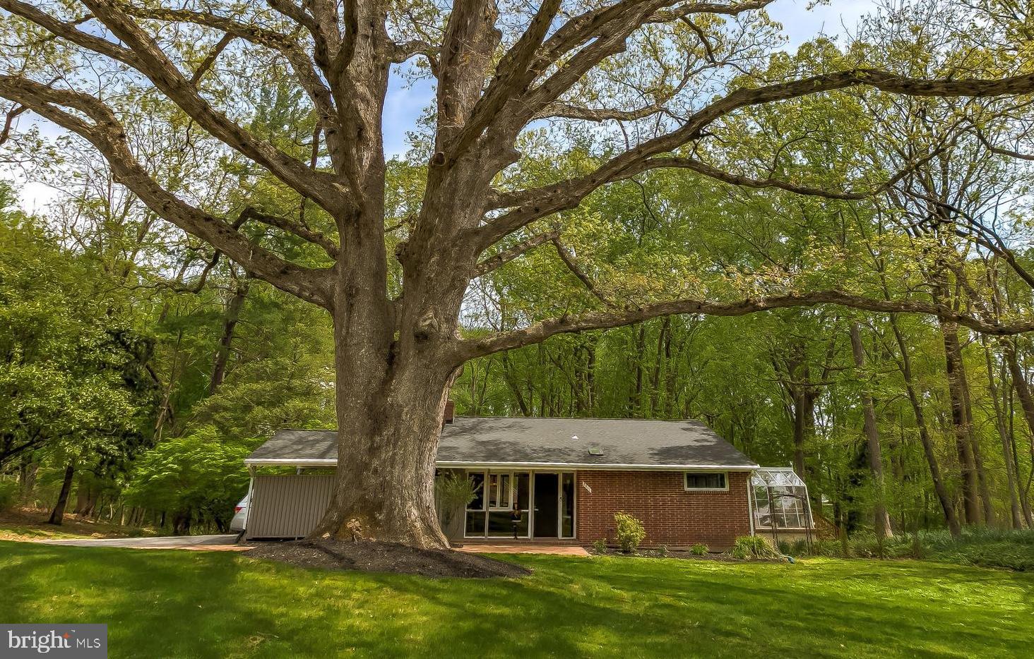 2211 Midridge Road Lutherville-Timonium, MD 21093 - Photo 4 of 57