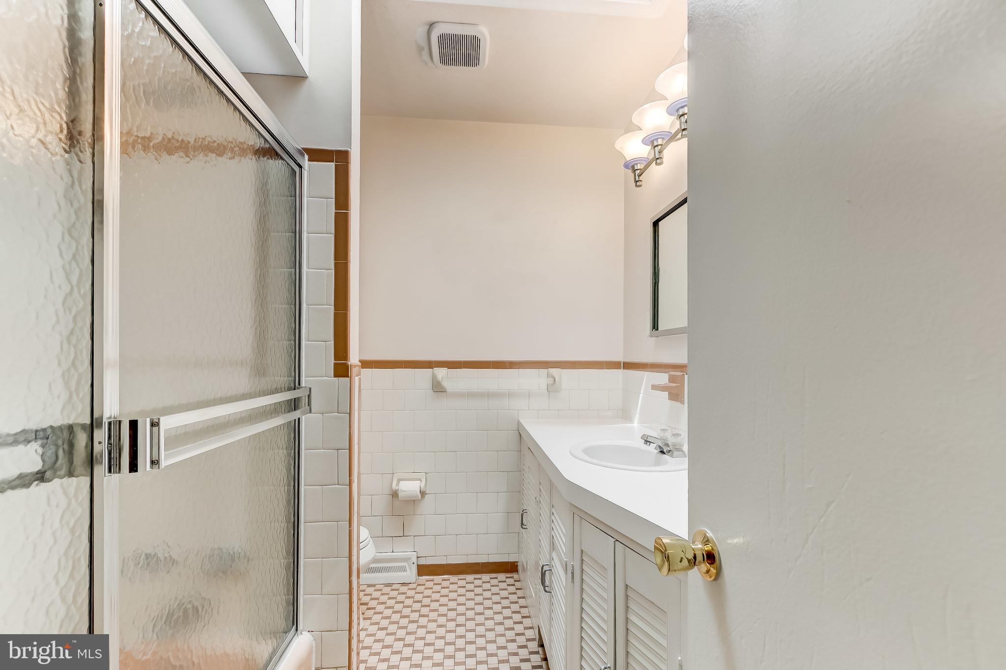 2211 Midridge Road Lutherville-Timonium, MD 21093 - Photo 33 of 57