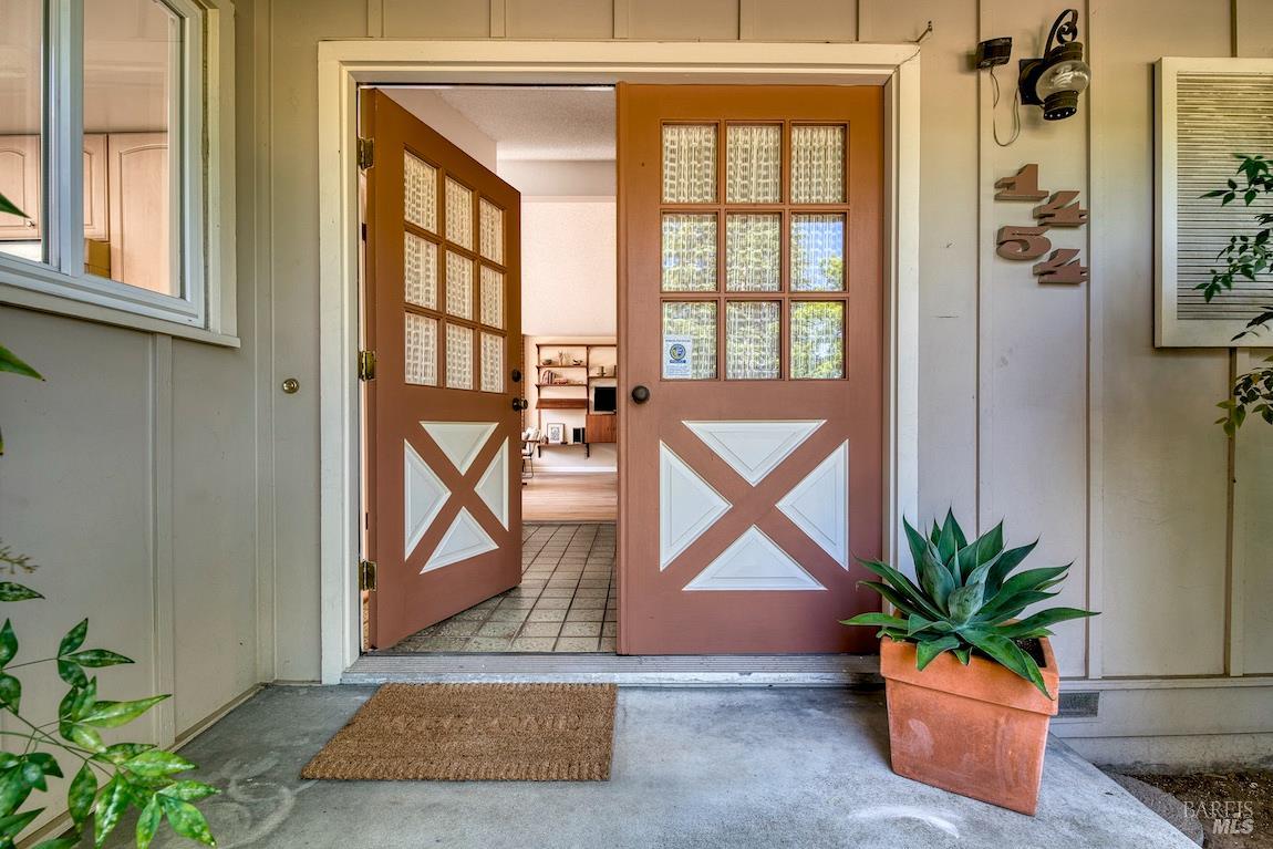 1454 Escalero Road Santa Rosa, CA 95409 - Photo 4 of 39