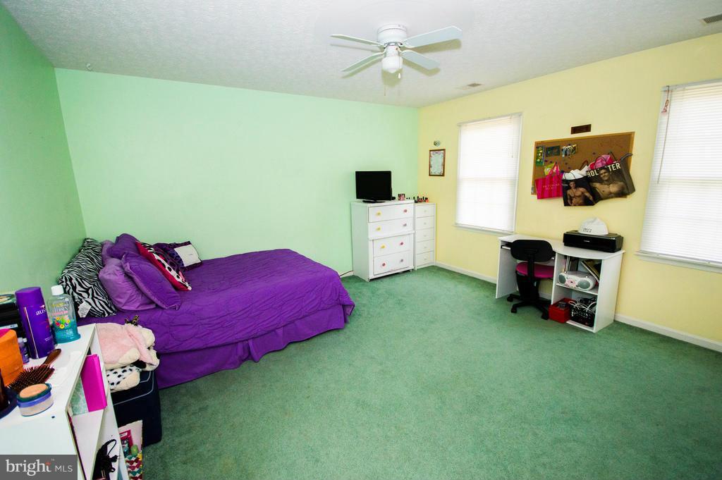 329 Cougill Road Middletown, VA 22645 - Photo 5 of 19 Bedroom