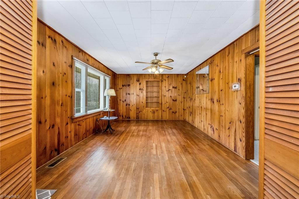 286 Pike Road Moravian Falls, NC 28654 - Photo 6 of 38 Living Room from Front Entrance