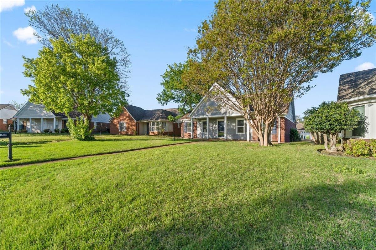 1688 Ranmar Drive Memphis, TN 38016 - Photo 2 of 27