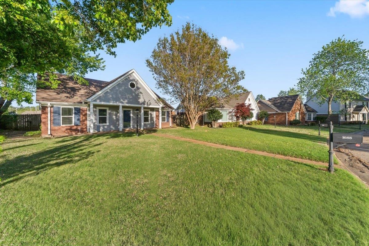 1688 Ranmar Drive Memphis, TN 38016 - Photo 3 of 27