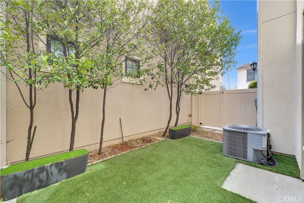 1859 Harvest Circle Tustin, CA 92780 - Photo 25 of 34